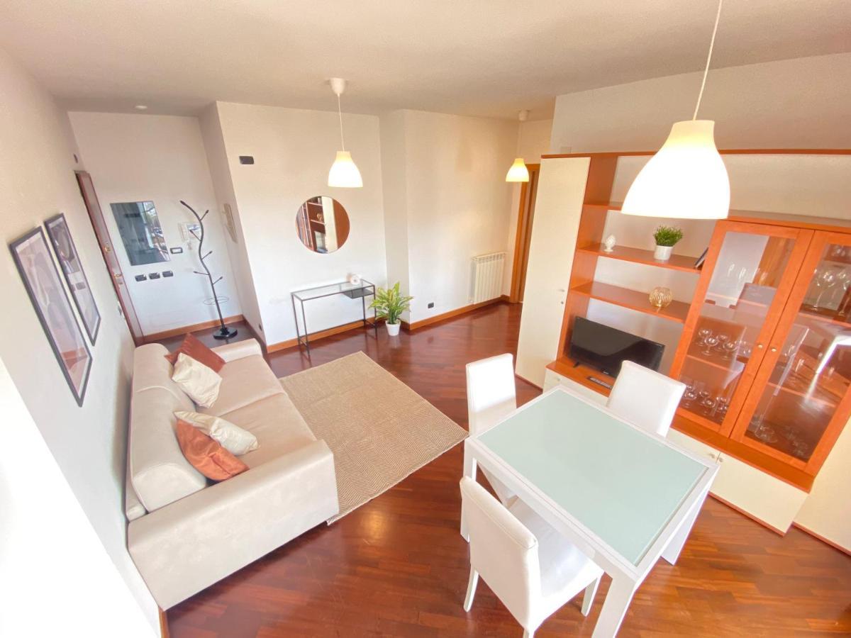 Casa Relax Con Terrazza Panoramica Apartment Fiumicino Exterior photo