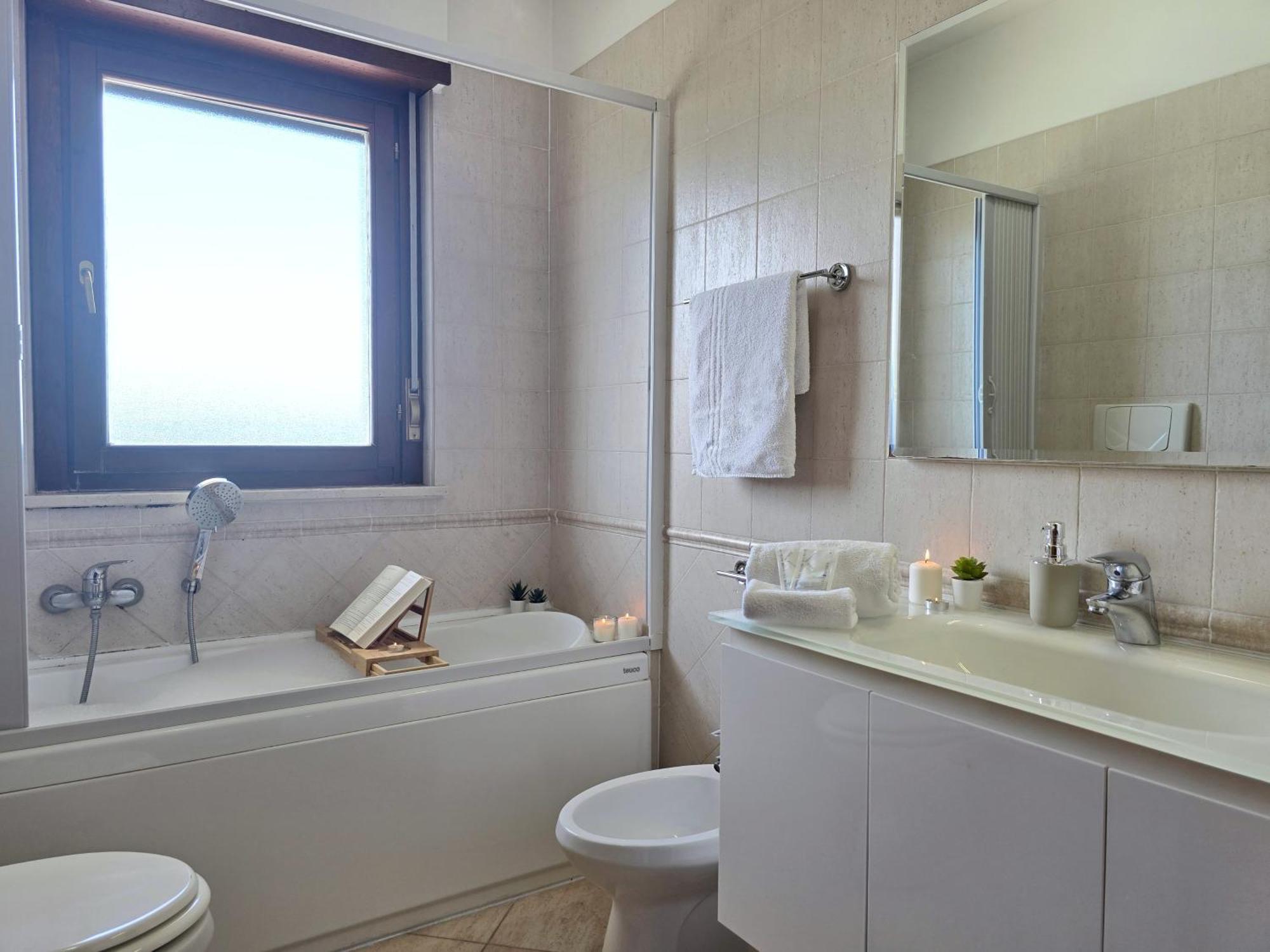 Casa Relax Con Terrazza Panoramica Apartment Fiumicino Exterior photo